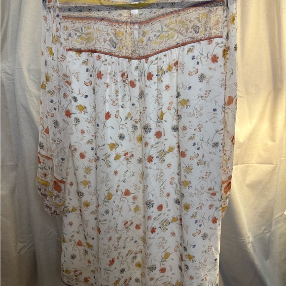 JOIE 100% Silk Beige Floral Boho
Peasant Sheer 3/4 Sleeve Blouse/Top (Size M) - Picture 7 of 9